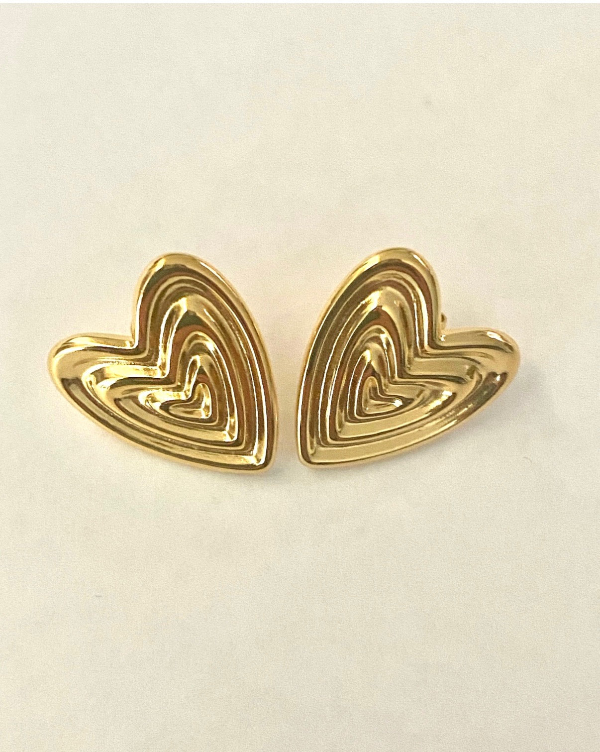 1975 Collection Small Gold Heart Stud Earrings