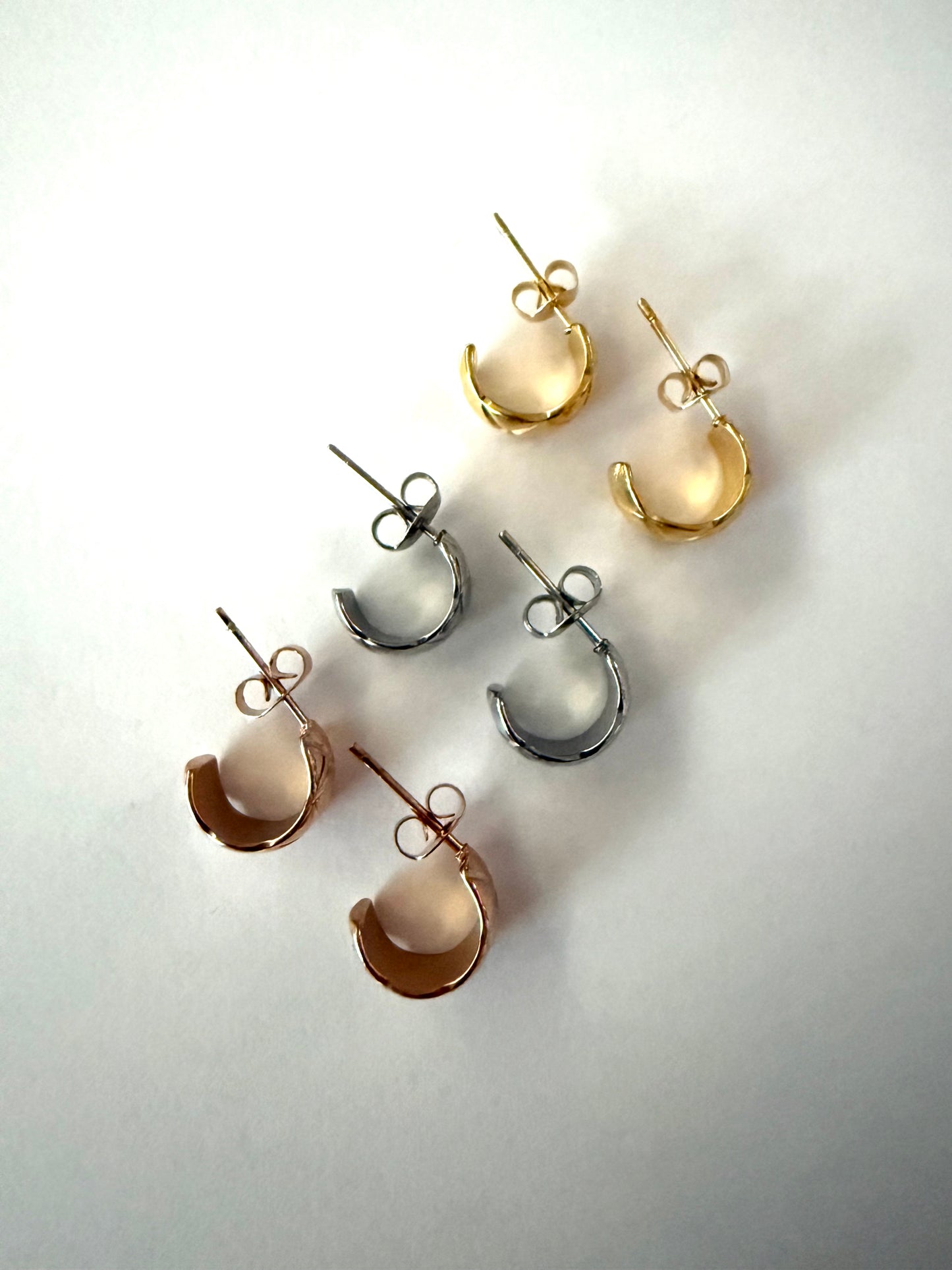 1975 Collection Mini Quilted Huggie Studs