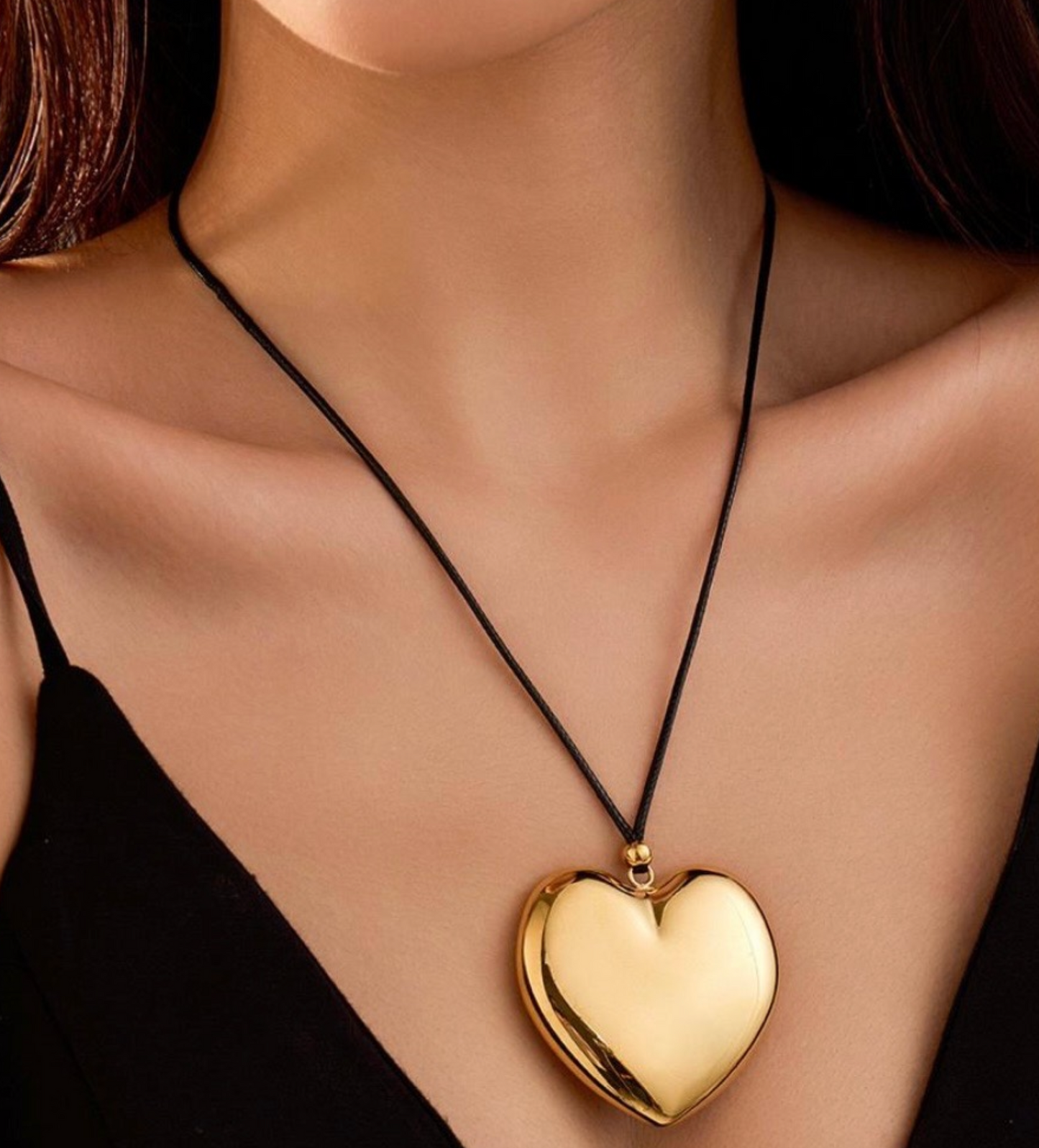 1975 Collection Large Gold Heart Pendant Necklace